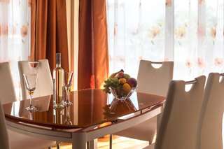 Апартаменты Apartments Harmonia Colours Будва Улучшенные апартаменты с 2 спальнями и видом на море-7