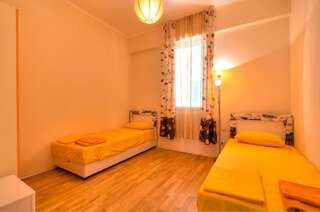 Апартаменты Apartments Harmonia Colours Будва Улучшенные апартаменты с 2 спальнями и видом на море-10