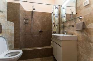 Апартаменты Apartments Harmonia Colours Будва Апартаменты с 3 спальнями и видом на море-16