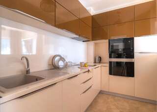 Апартаменты Apartments Harmonia Colours Будва Улучшенные апартаменты с 3 спальнями и видом на море-8